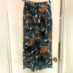 Brand:Breeze ever Size: L Women’s wide legged trousers/ cover up